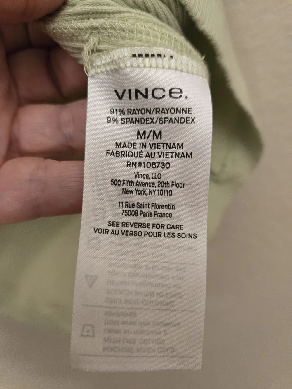 Vince Women's Elbow Sleeve Scoop Neck Top Sz M  Green Ribbed Stretch Minimalist